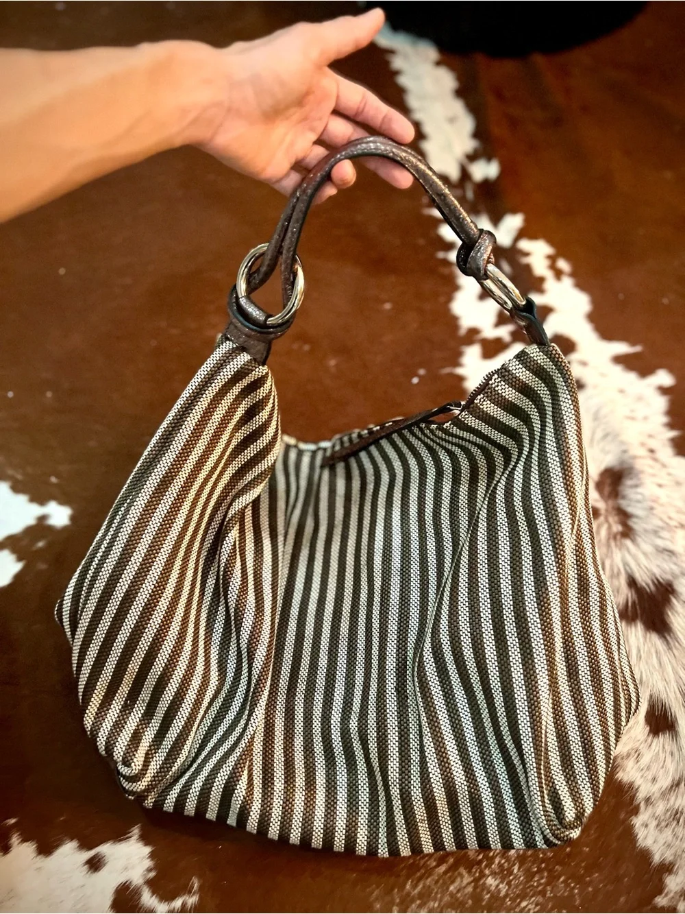 NWOT Italian Designer D2 Brown and White Stripped Leather Hobo Bag